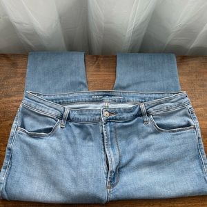 Old Navy cropped jeans